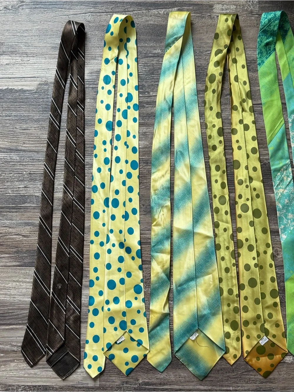 Lot of 6 men’s neck ties unbranded yellow, blue, green, brown, pink